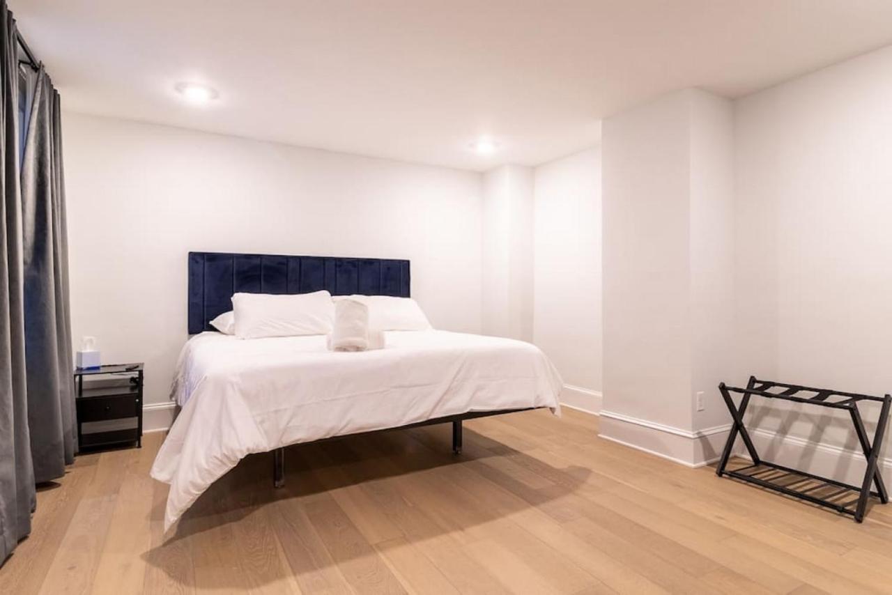 Thena Hotel - Spacious 1 Bedroom Филаделфия Екстериор снимка